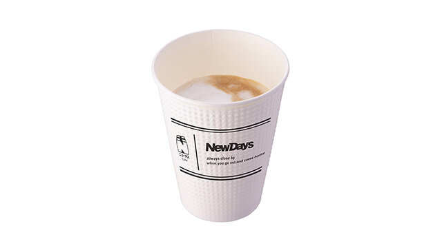 カフェラテ レギュラー 220円(税込)/ラージ 260円(税込)