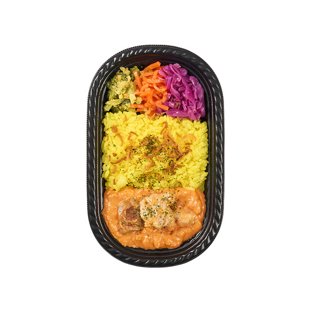 彩りデリとバターチキンカレー