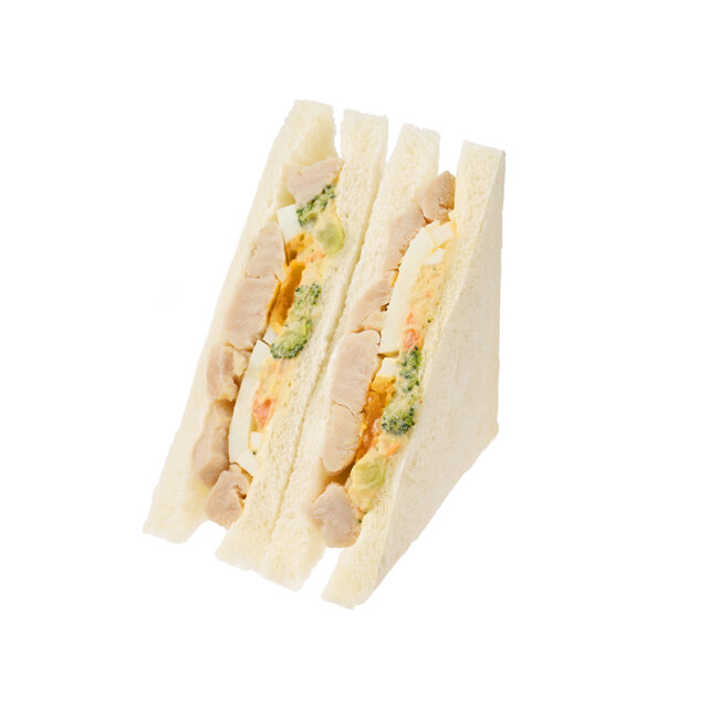 たんぱく質が摂れる！チキン＆ブロッコリーサラダサンド