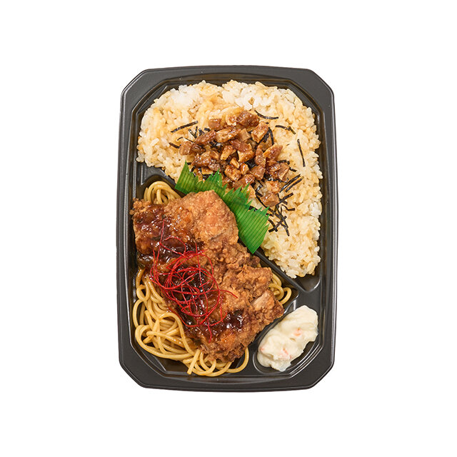 ボリューム満点！チャーシューご飯＆油淋鶏弁当