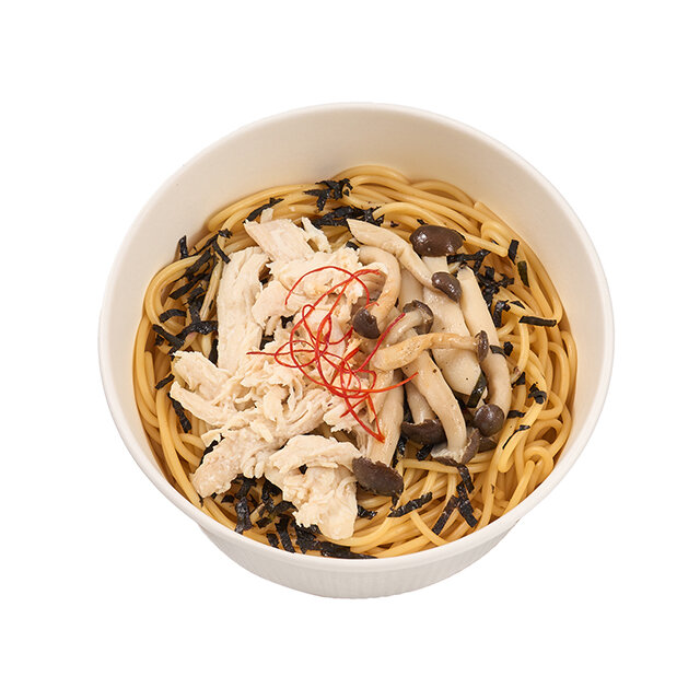 和風仕立て！蒸し鶏ときのこのパスタ