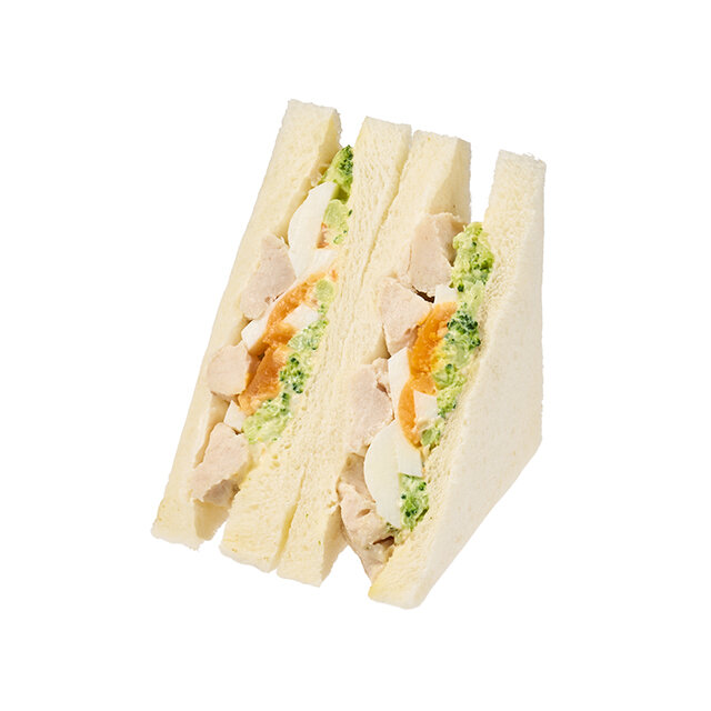 たんぱく質が摂れる！チキン＆サラダサンド