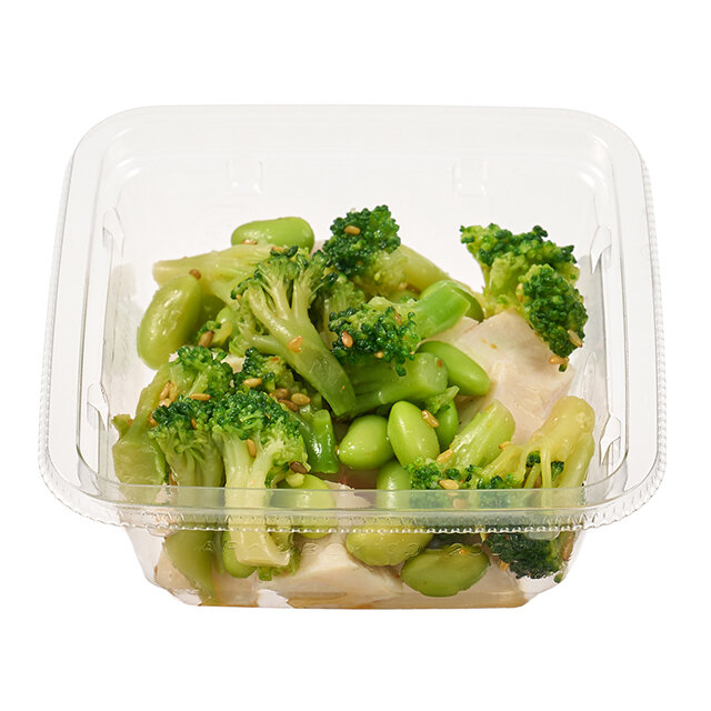 ごま油香る！低温調理チキンのサラダ