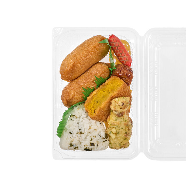 わかめおむすびと白ごまいなりセット