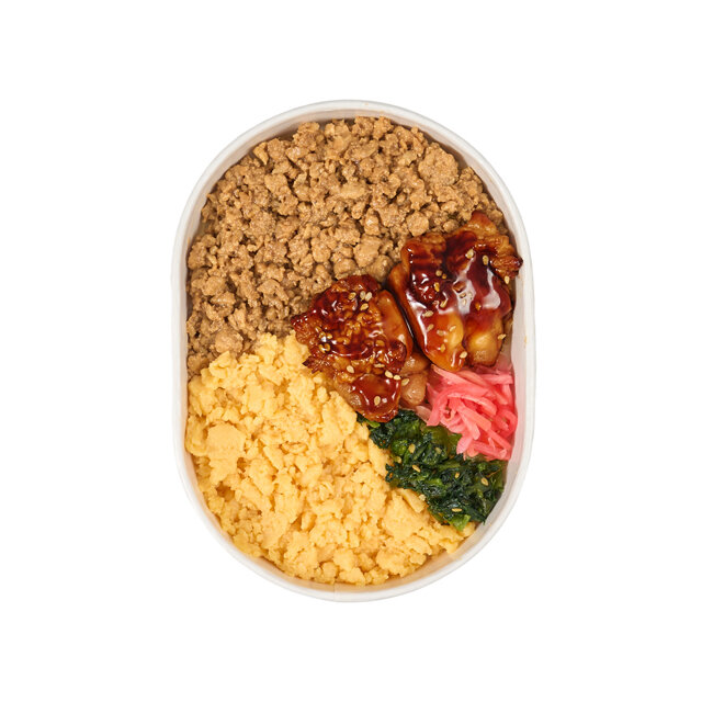 二色そぼろと鶏照焼弁当